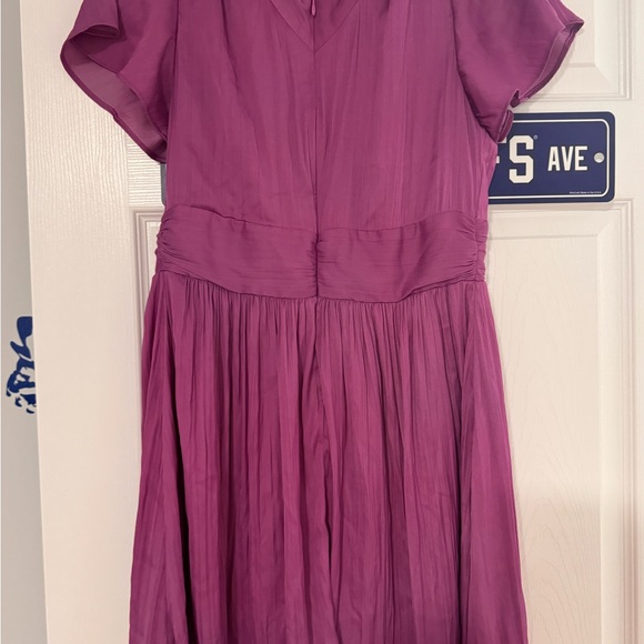 By Anthropologie Deep V-Neck Vibrant
Mini Dress - Picture 2 of 7